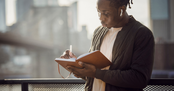 Your query letter bio: What to include | Rachel Rowlands, Book Editor ...